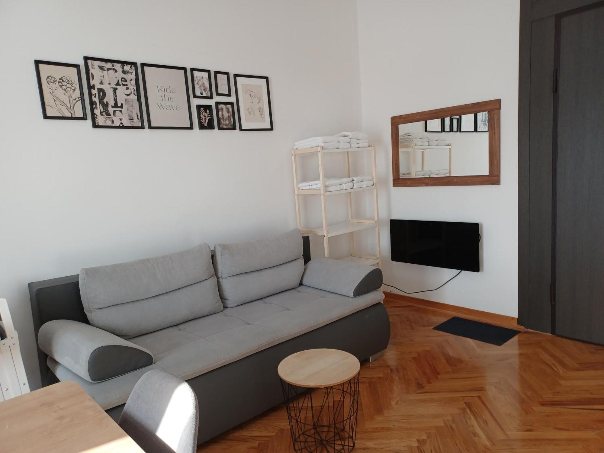 Hesperia Apartment